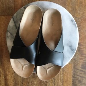 Universal Thread Black Slides